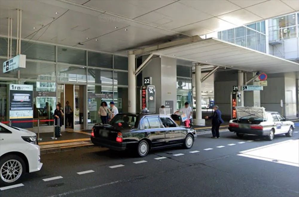 taxi stop for central Tokyo from Terminal 3