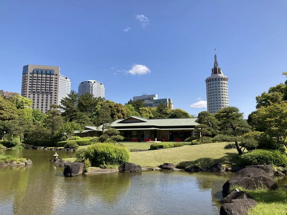 見浜園の日本庭園
